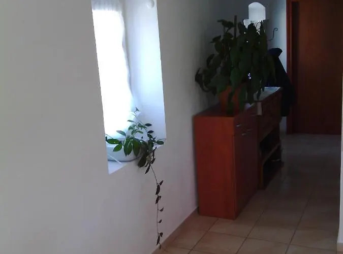 With A Parking Space شقة *